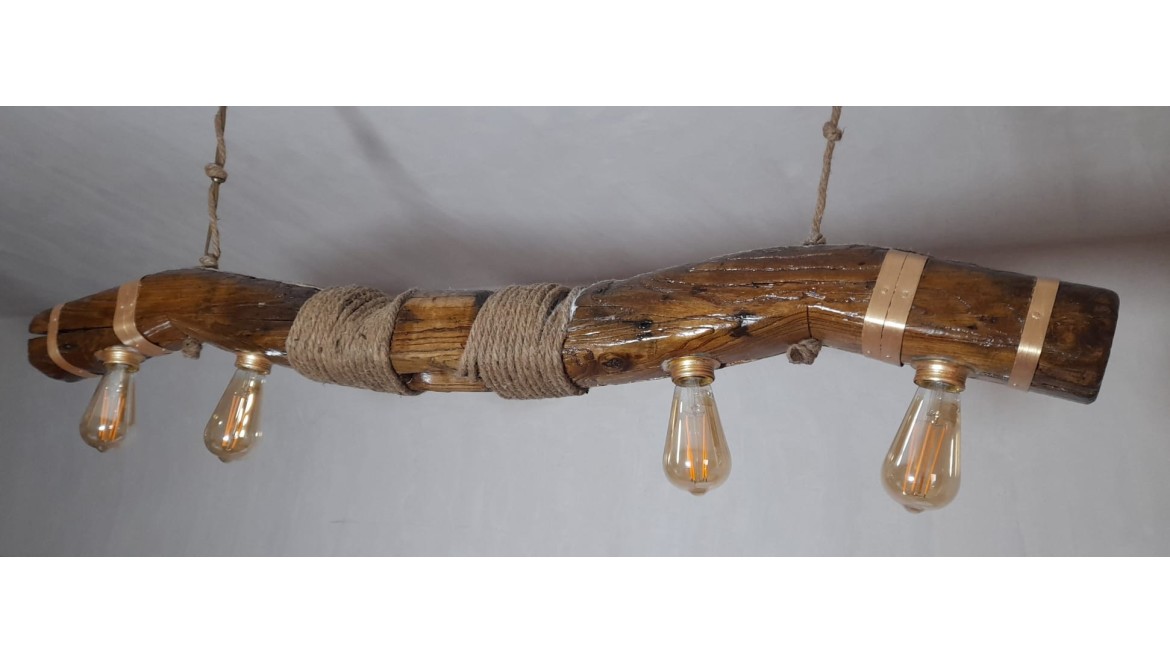 Illuminate your home with charm: Handmade lamps made of antique wooden beams